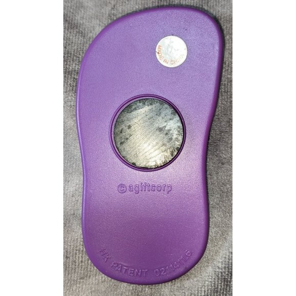 Miami Beach Sand Sandall Magnet - Picture 2 of 2